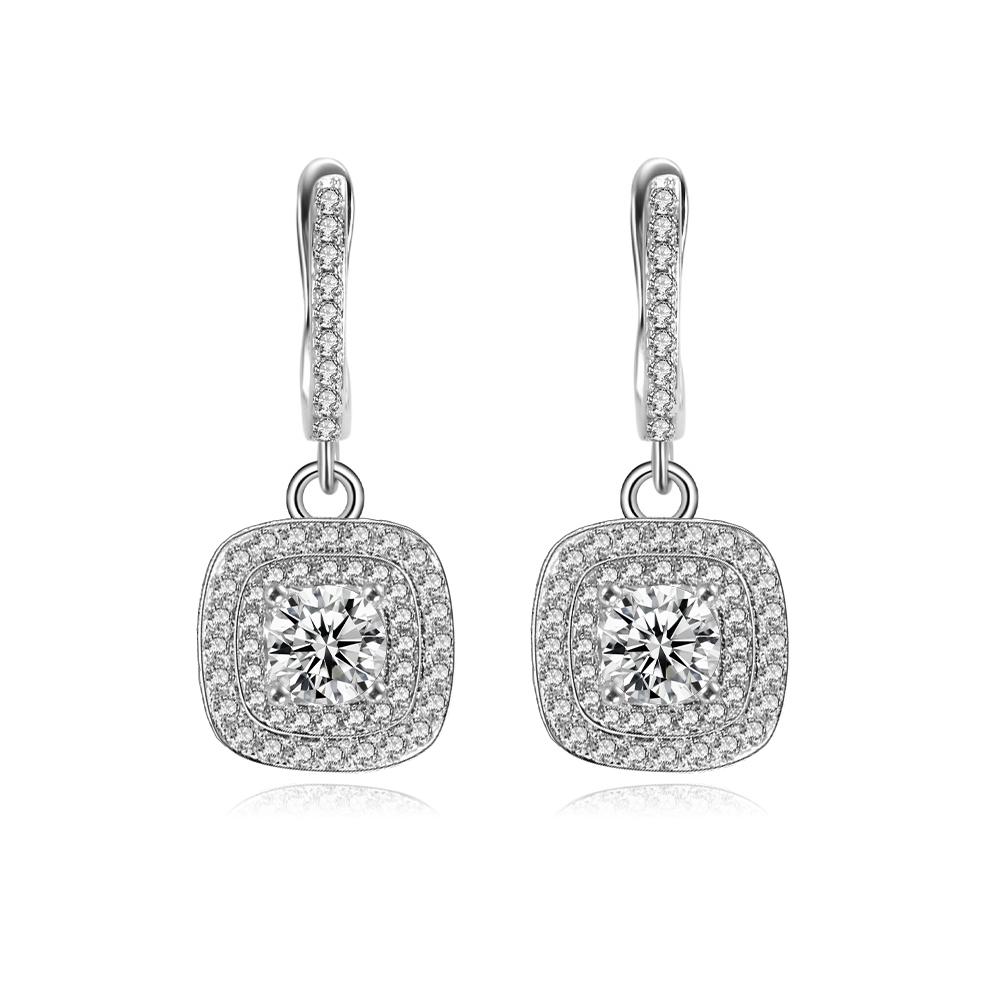 Almost Famous 2.50 Carats Huggie Earrings
